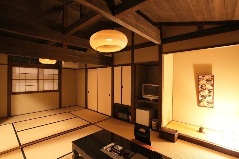 Отель Yufuin Ryoan Wazanho Оита Экстерьер фото