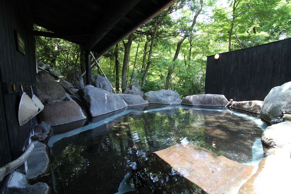 Отель Yufuin Ryoan Wazanho Оита Экстерьер фото